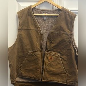 Men’s Carharrtt fleece vest